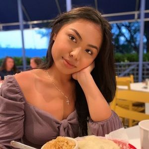 Meet your Posher, Tina